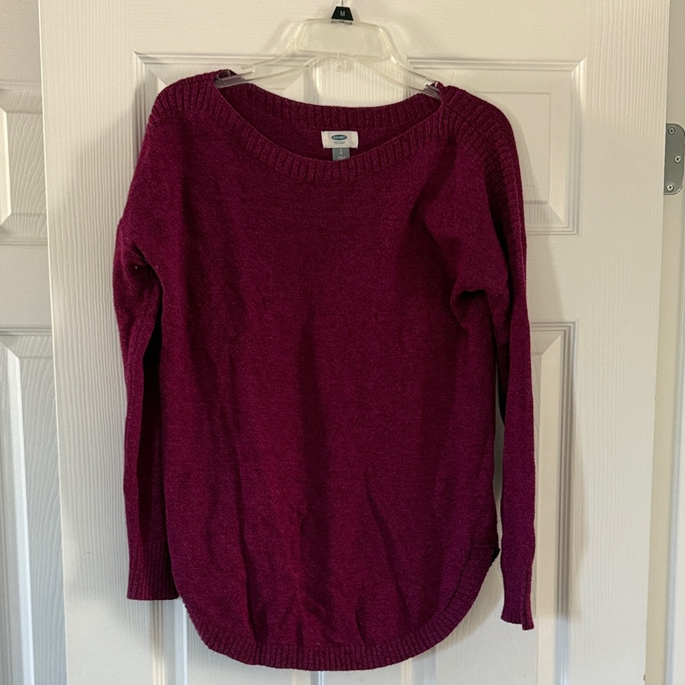 Old Navy Women's Deep Red Crew Neck Sweater